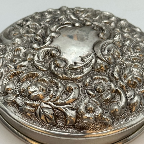 Victorian Trading Company Glass Dresser Jar with Sterling Lid - Picture 10 of 15